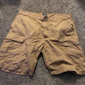 Vintage Levi’s cargo shorts